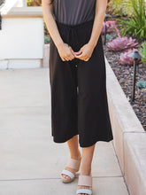 Load image into Gallery viewer, Gaucho Capri Pants
