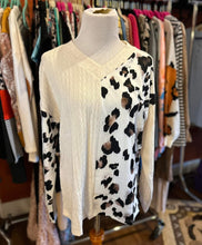 Load image into Gallery viewer, Ivory cheetah vneck sweater
