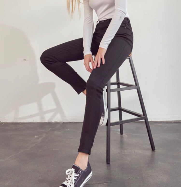 Black Skinnies